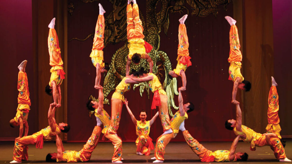 peking acrobats